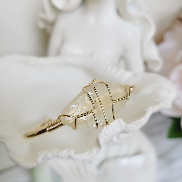 100% Citron Crystal Gemstone Bangle Bracelet Wire Wrapped Gold Tone Nwt - Picture 2 of 6